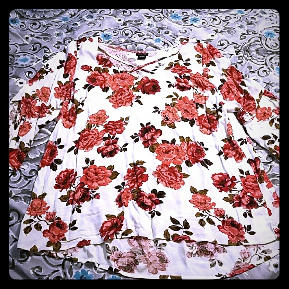 Torrid Floral 3/4 Sleeve High Low Top